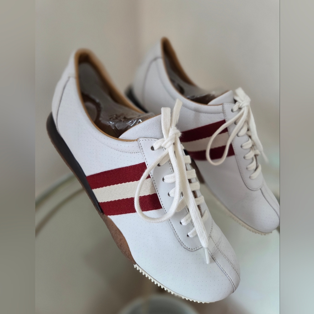 BALLY of Switzerland Leather Casual Sneakers White, Red Stripe Authentic EUC - Picture 3 of 16